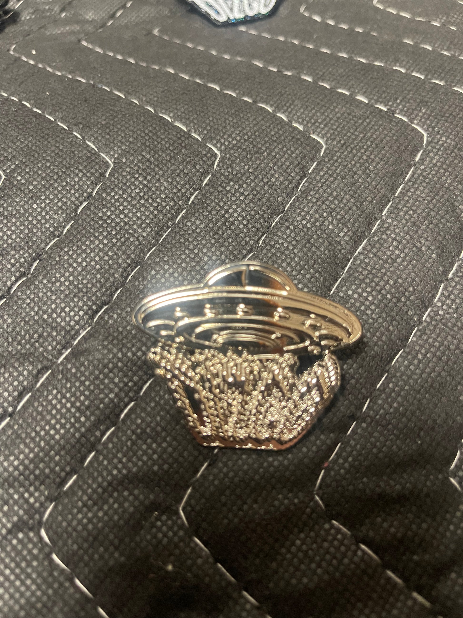 UFO Pin